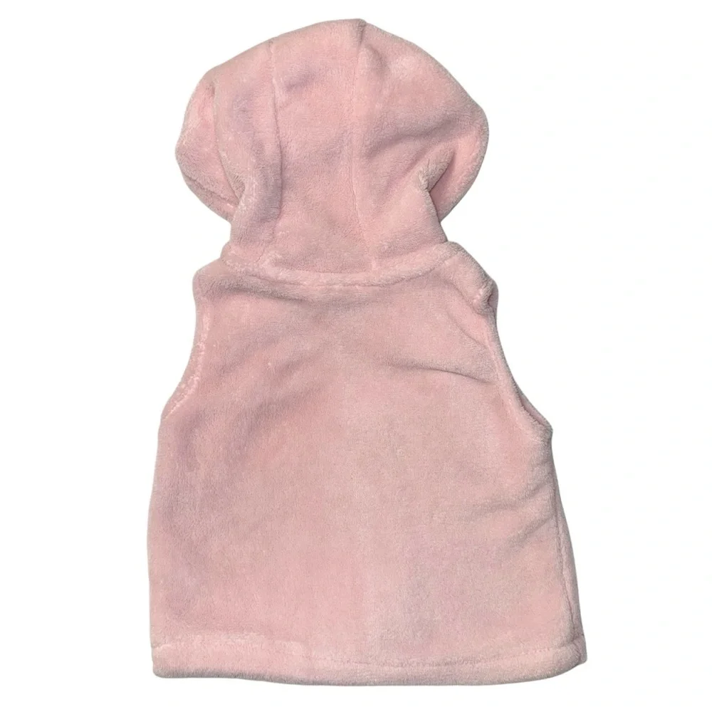 Bundle Of Two Carter’s Baby Girl Fleece Vests Size 6 Months